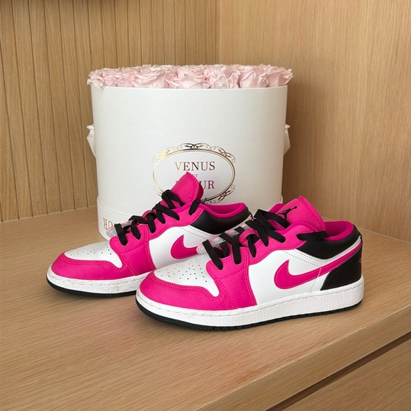 Jordan Shoes - Air Jordan 1 Low GS 'Fierce Pink
